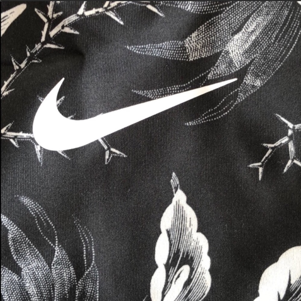 NWT Nike Floral dri-fit Sport Bra - Picture 7 of 8